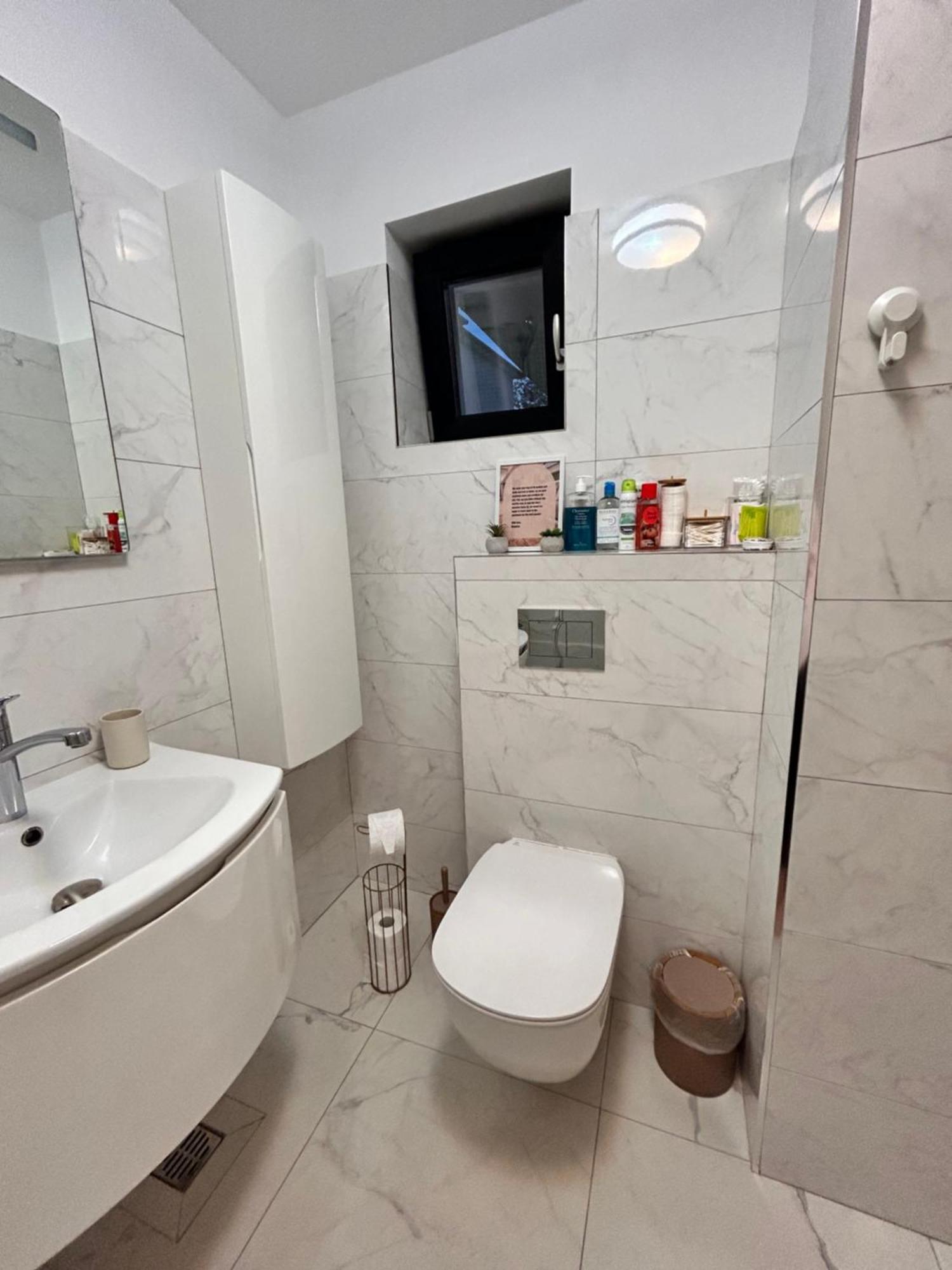 Elegance Apartment Bucureşti Ngoại thất bức ảnh