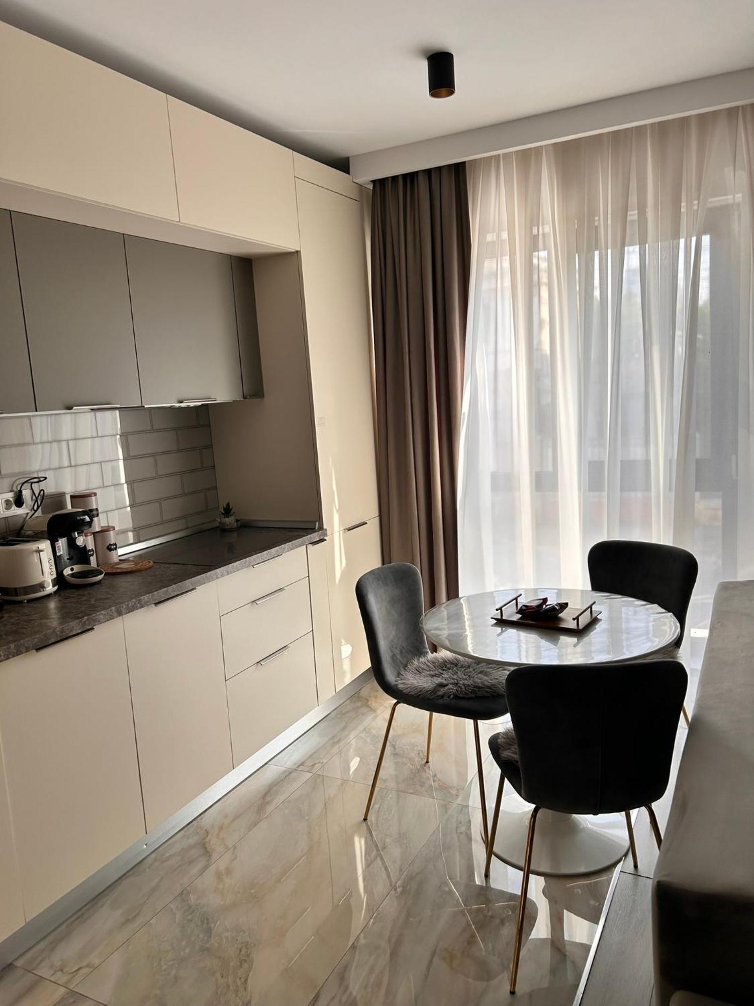 Elegance Apartment Bucureşti Ngoại thất bức ảnh
