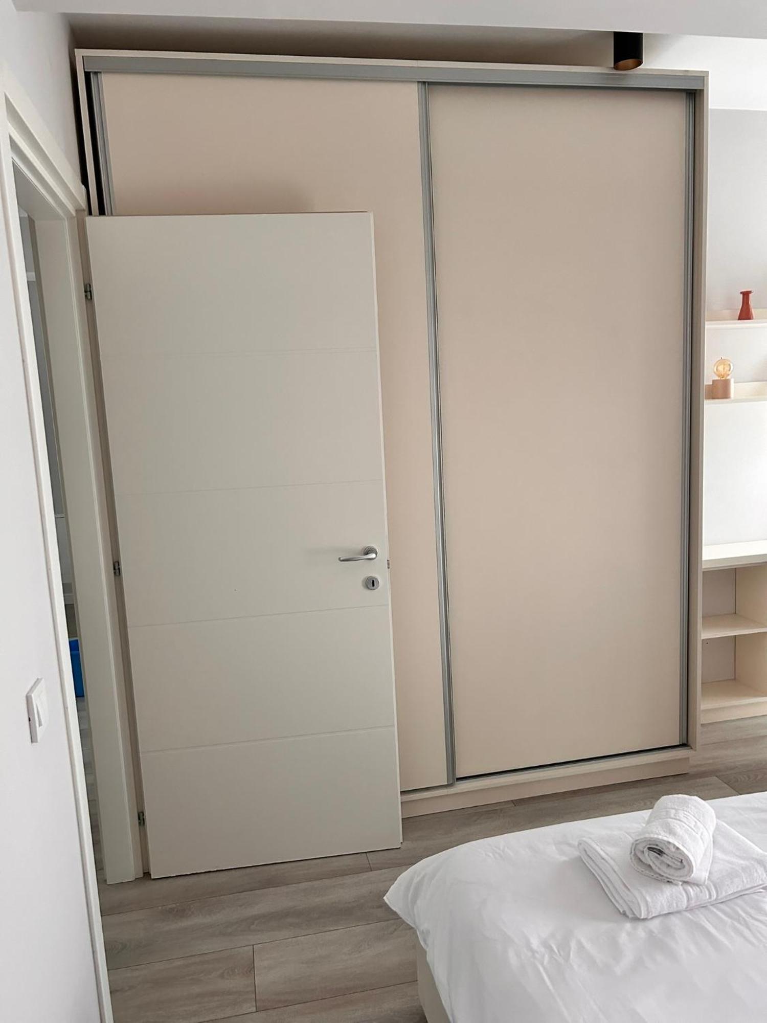 Elegance Apartment Bucureşti Ngoại thất bức ảnh